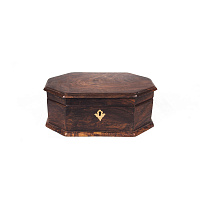 Carved octagonal box made of solid mahogany AS-150