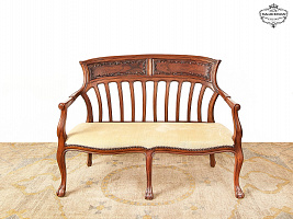 Small carved sofa KD-17