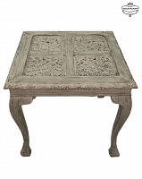 Small carved coffee table "Chuck Finish" made of solid mahogany ST-42.1