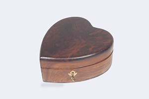 "Heart" box made of solid mahogany AS-143